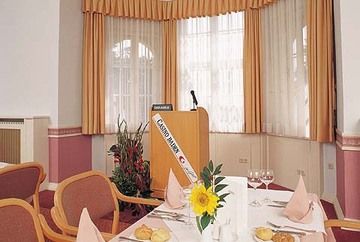 Hotel Caruso Baden bei Wien Esterno foto